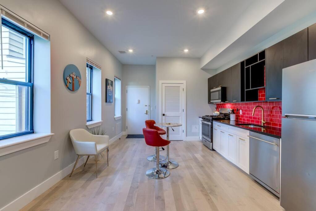 Luxury Designer Theme 2Br Apt Near Nyc / Thepath Διαμέρισμα Νιούαρκ Εξωτερικό φωτογραφία